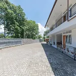 Rossan Villa 4 Hotel near Pasar Lembang RedPartner